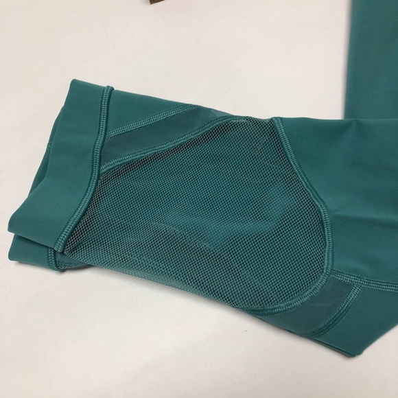 Lululemon - Picture 3 of 9